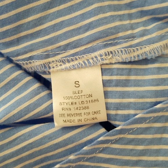 Striped Button Down Sleevesless Top - Picture 8 of 8